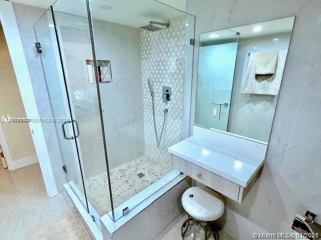 TURNBERRY ISLE CONDO - Residential Lease