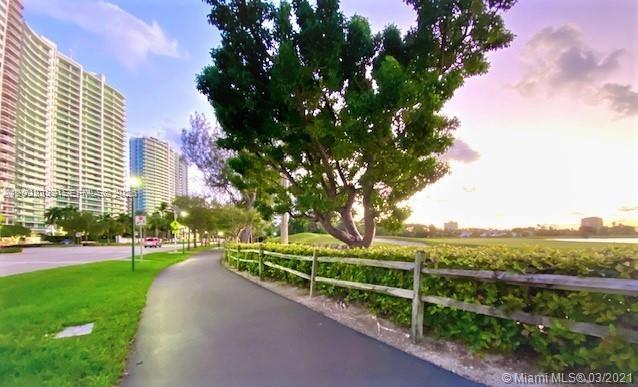 TURNBERRY ISLE CONDO - Residential Lease