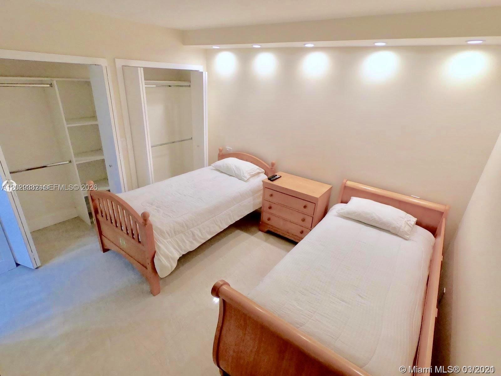 TURNBERRY ISLE CONDO - Residential Lease