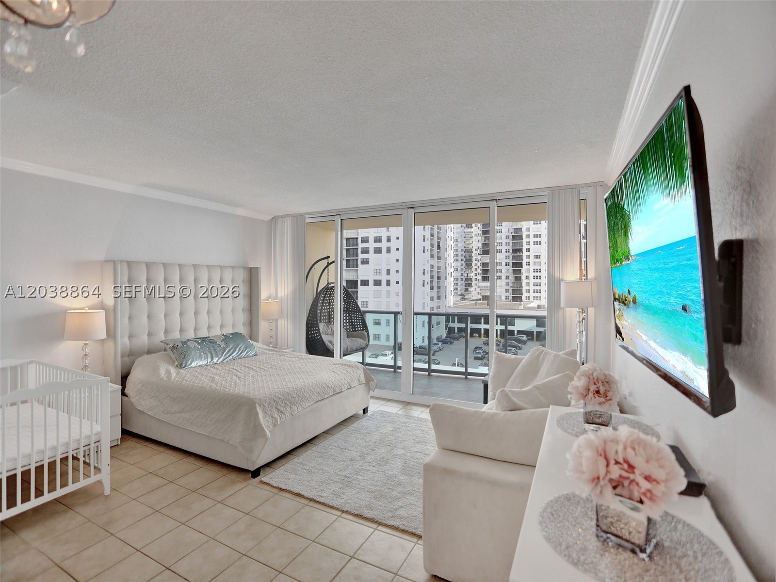 WAVE CONDO - Residential
