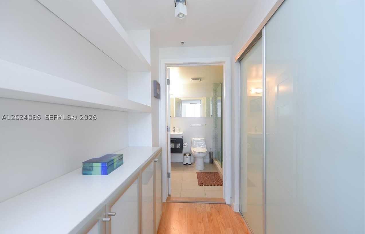 LOFTS AT MAYFAIR CONDO - Residential