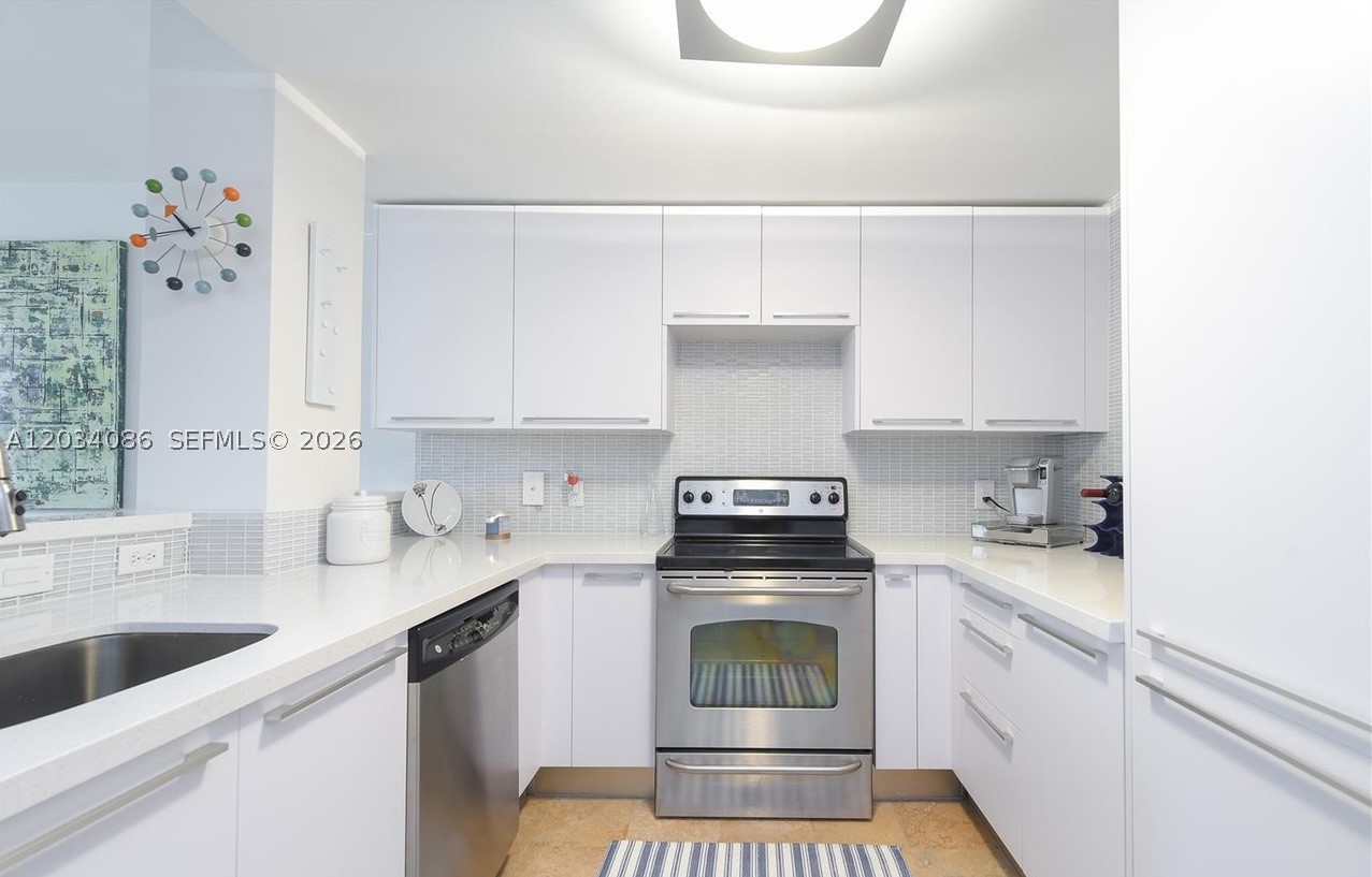 LOFTS AT MAYFAIR CONDO - Residential