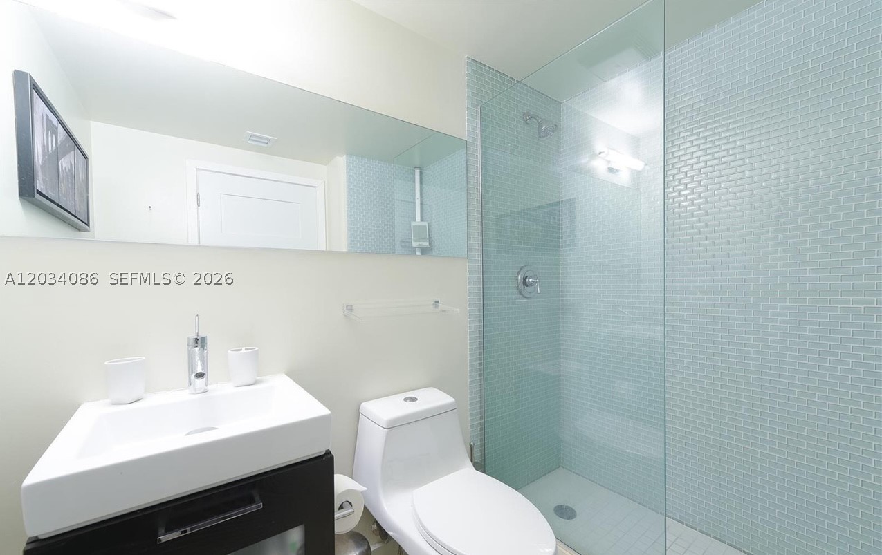LOFTS AT MAYFAIR CONDO - Residential