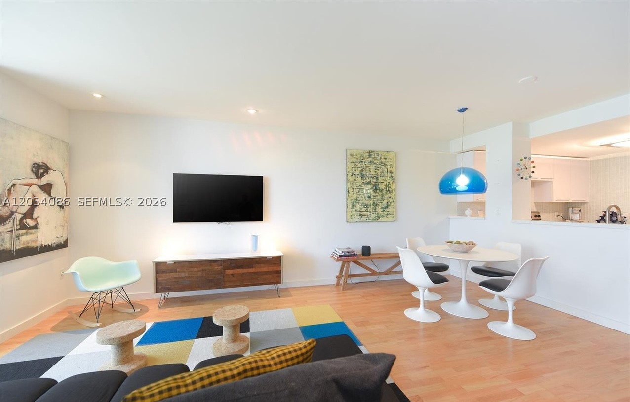 LOFTS AT MAYFAIR CONDO - Residential