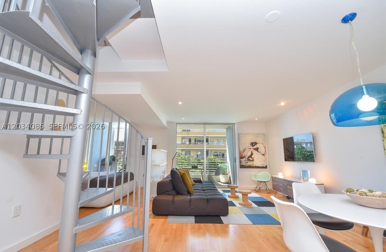 LOFTS AT MAYFAIR CONDO - Residential
