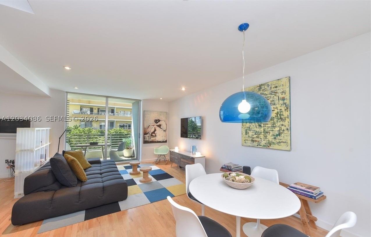 LOFTS AT MAYFAIR CONDO - Residential
