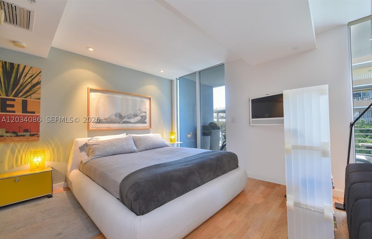 LOFTS AT MAYFAIR CONDO - Residential