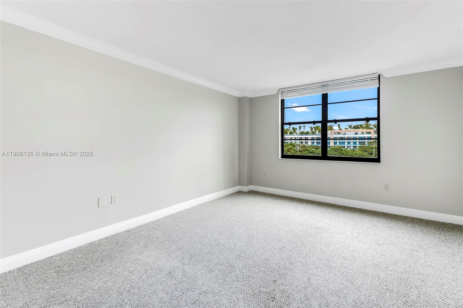 BRICKELL BAY CLUB CONDO - Residential Lease