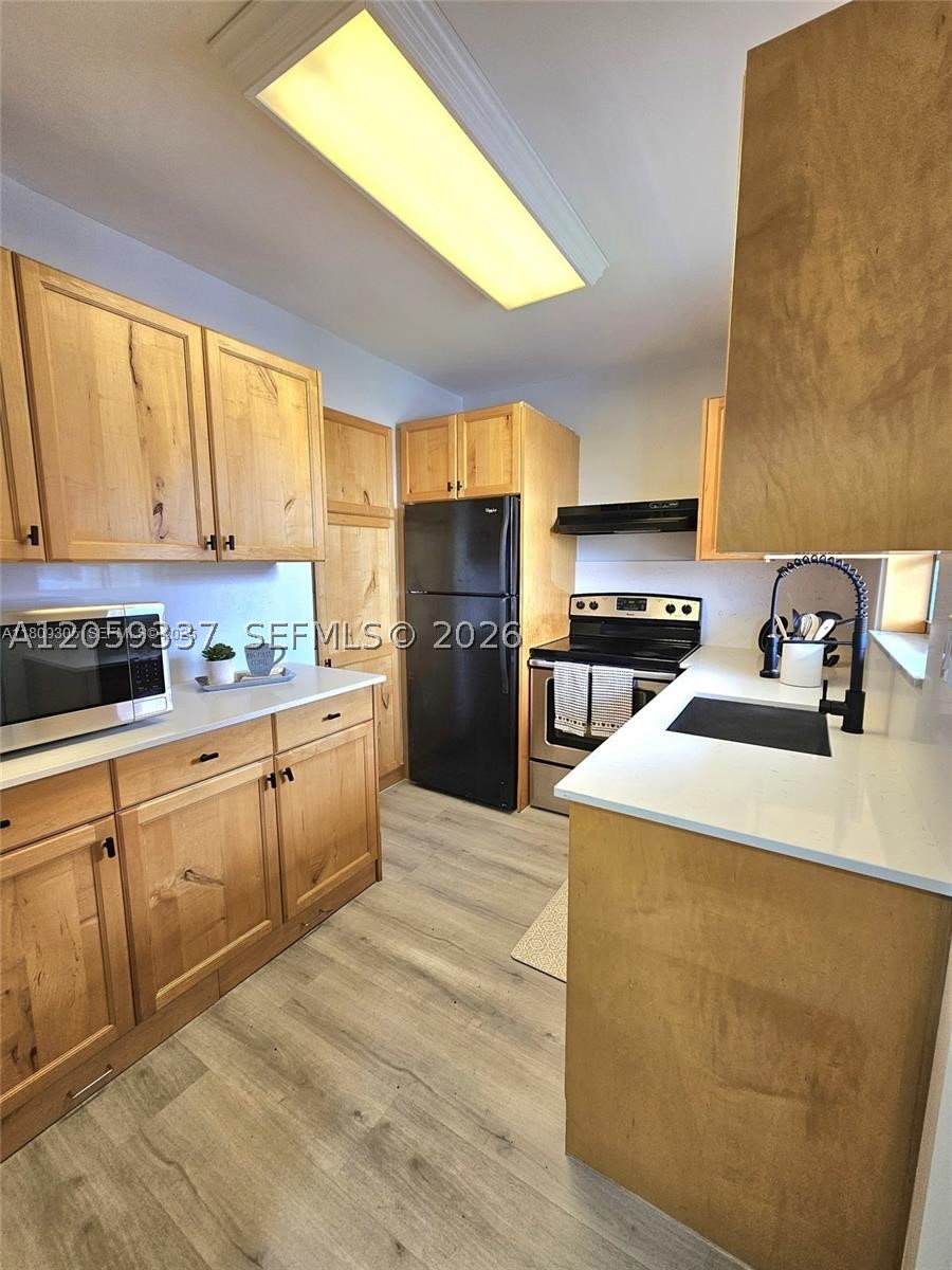 PARK SOUTH SEVEN INC COND - Residential
