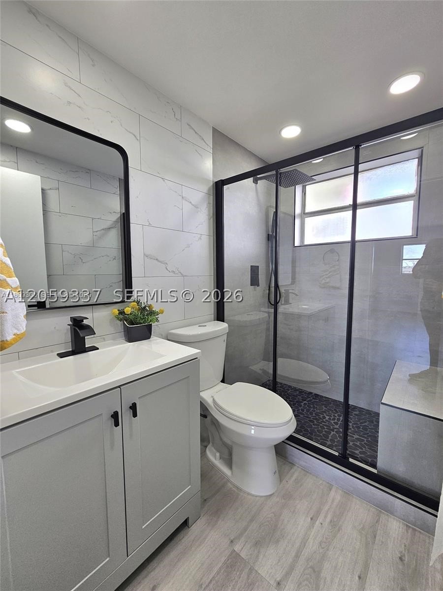 PARK SOUTH SEVEN INC COND - Residential