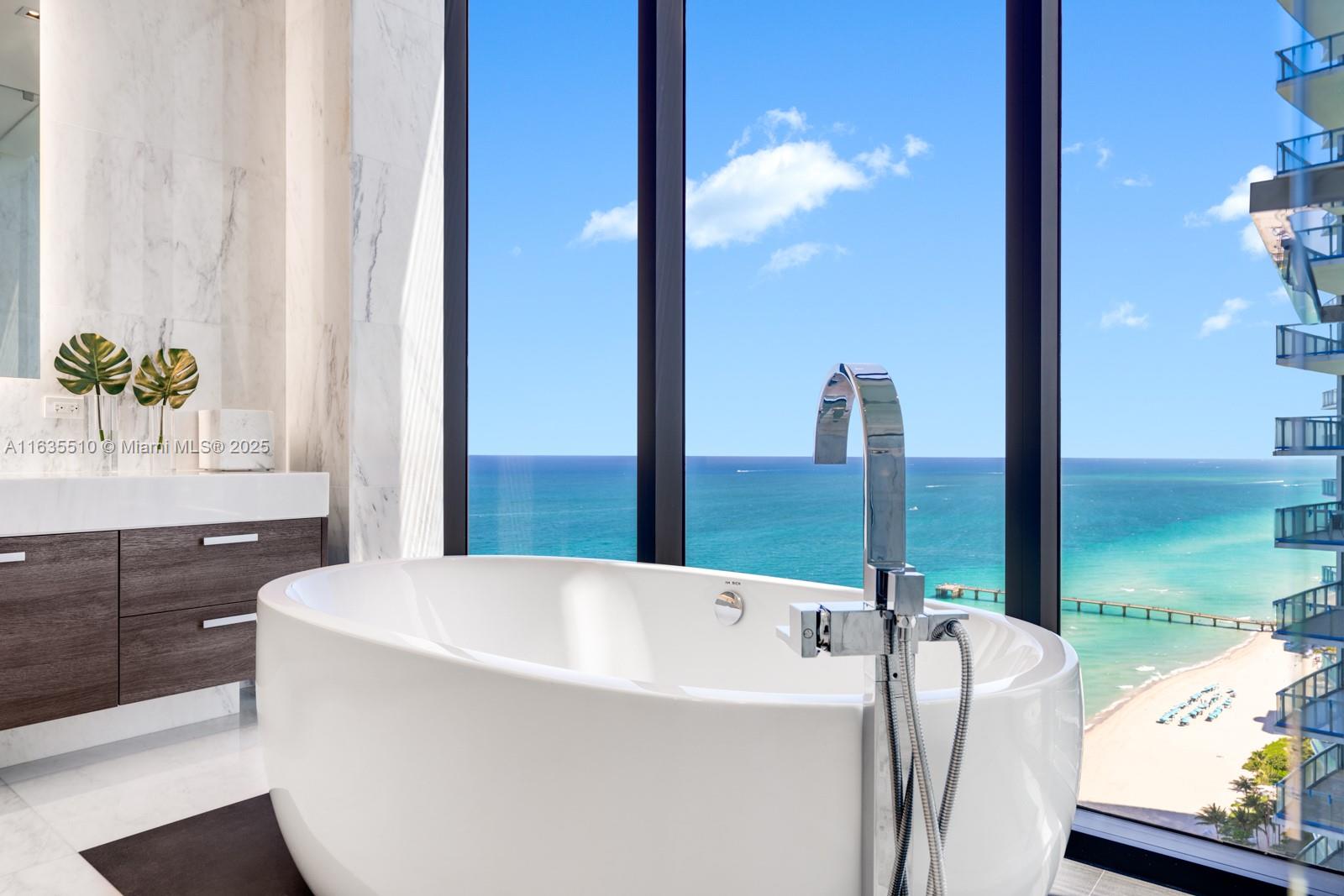 MUSE CONDO - Residential