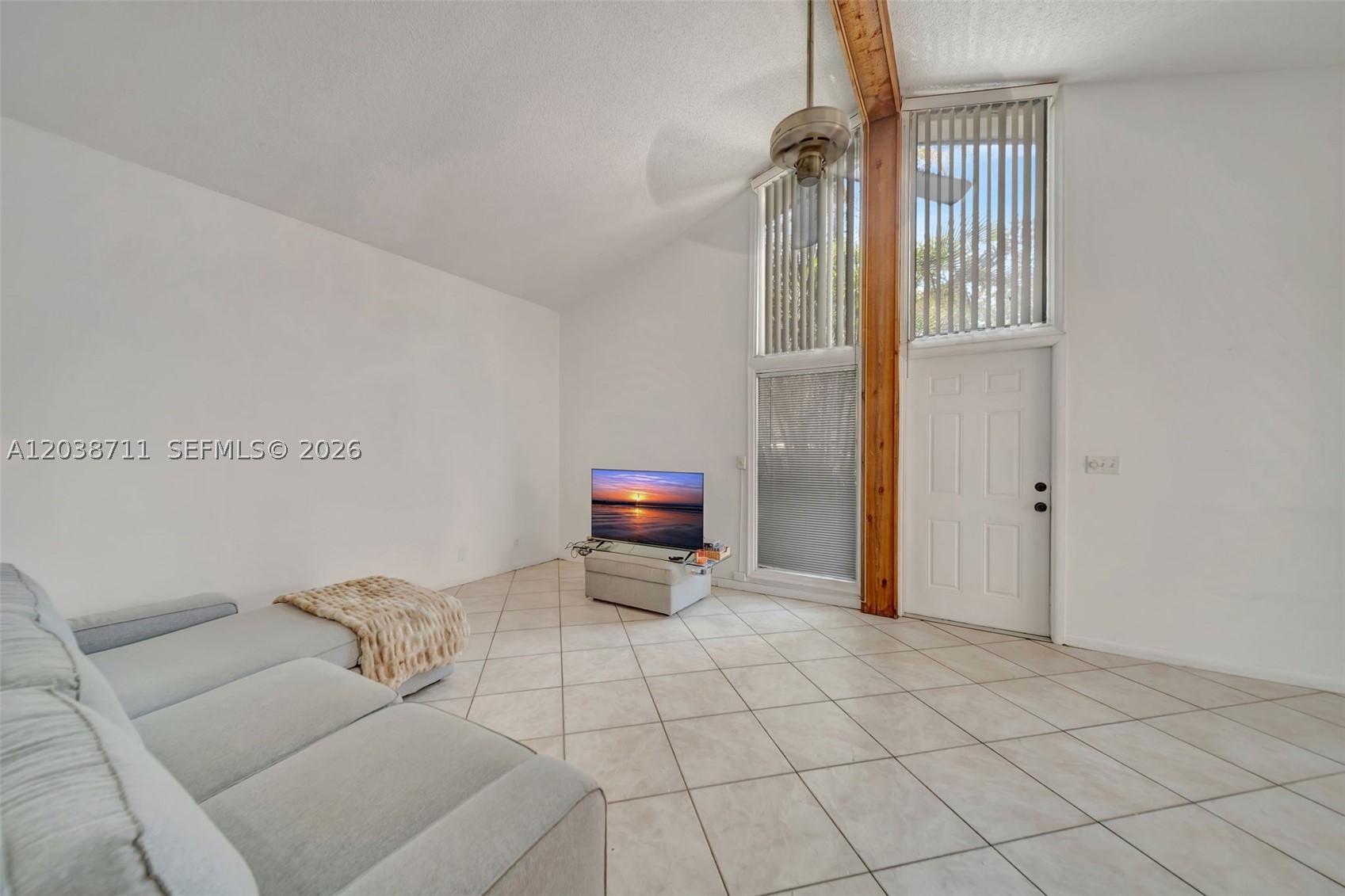 APPLE CREEK - Residential