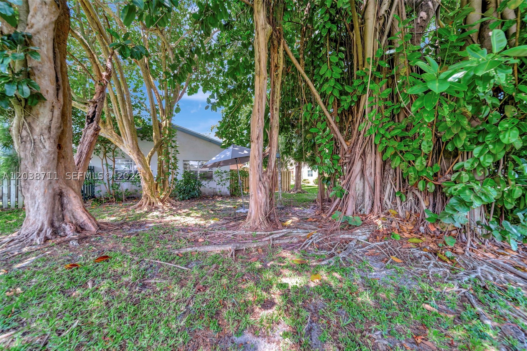 APPLE CREEK - Residential