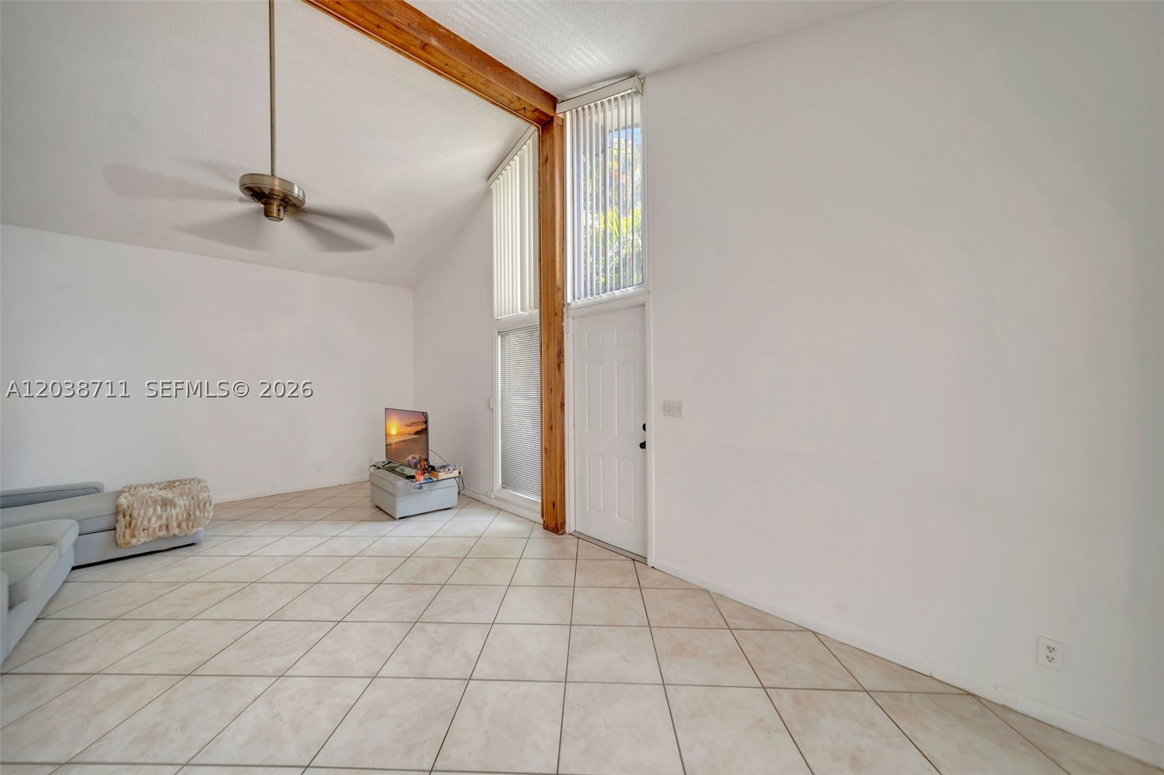 APPLE CREEK - Residential