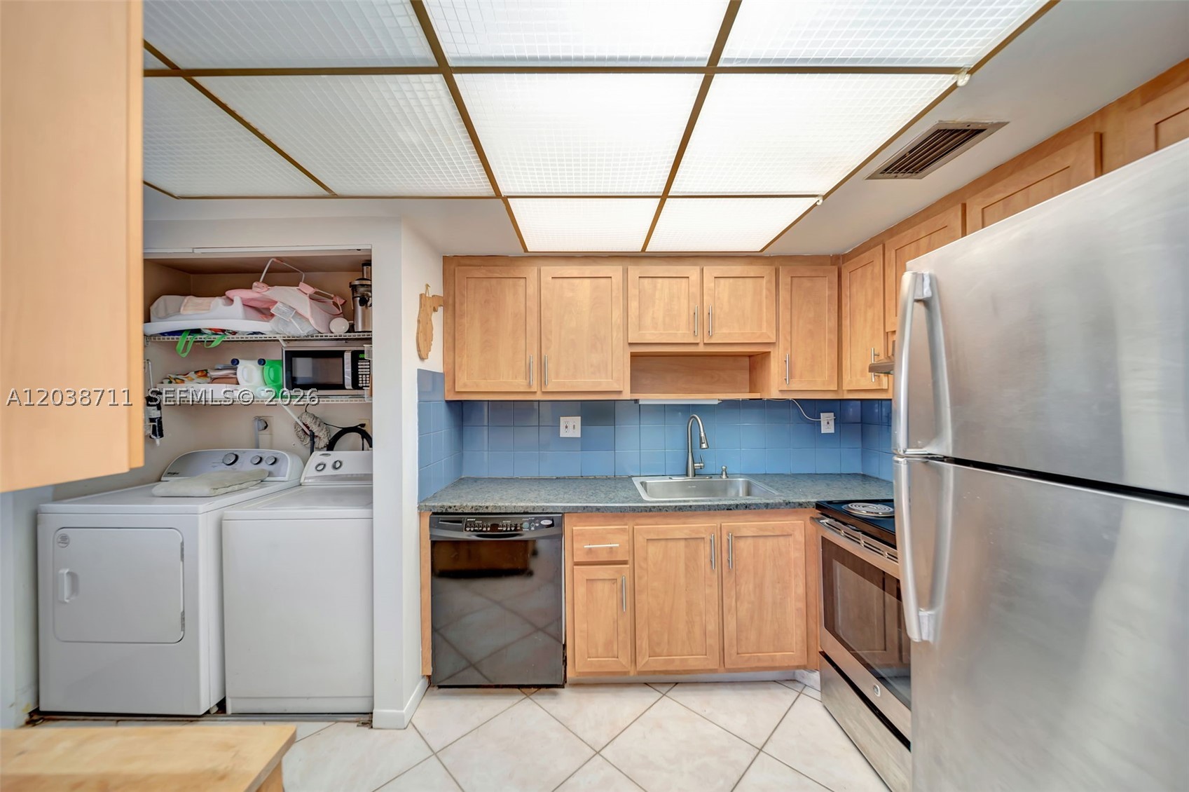 APPLE CREEK - Residential