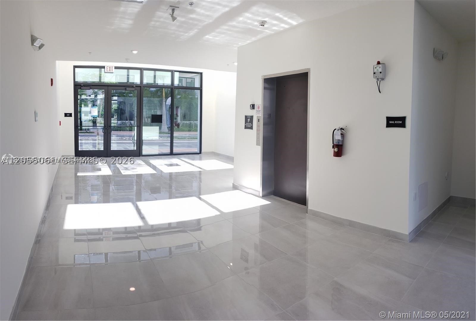 DOWNTOWN DORAL SOUTH PHAS - Residential Lease