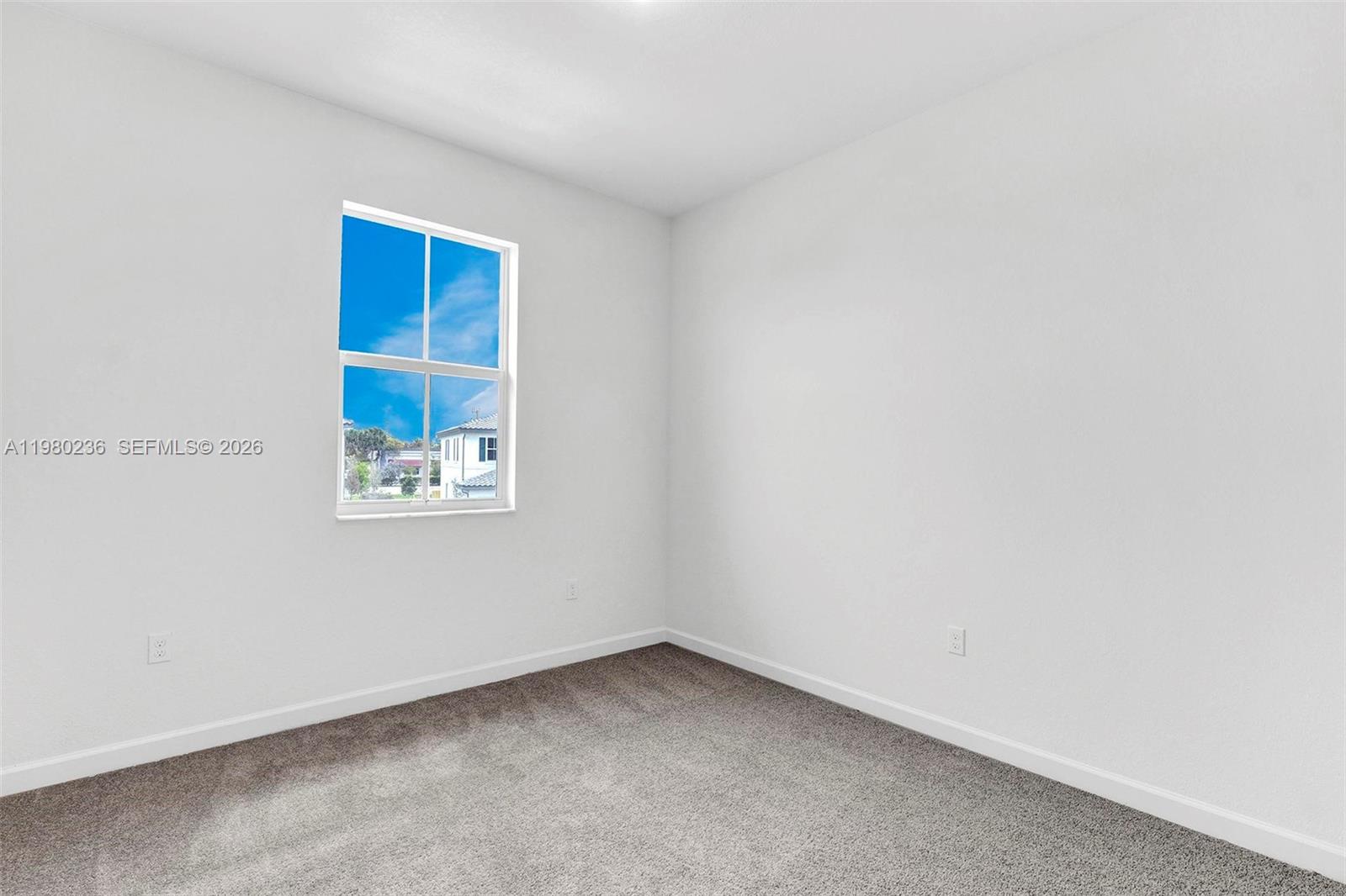 WYNDHAM LAKES PLAZA - Residential