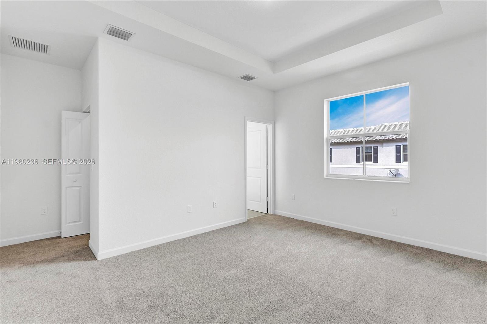 WYNDHAM LAKES PLAZA - Residential