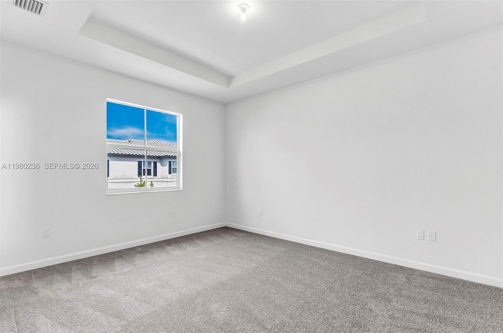 WYNDHAM LAKES PLAZA - Residential