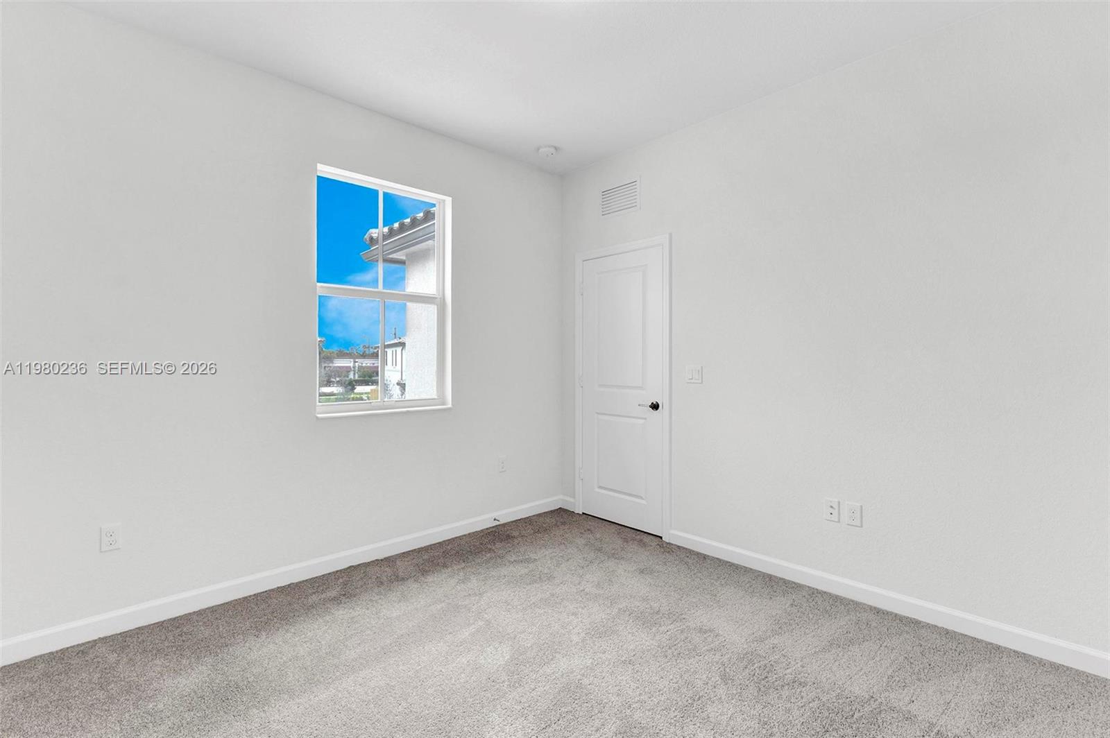 WYNDHAM LAKES PLAZA - Residential