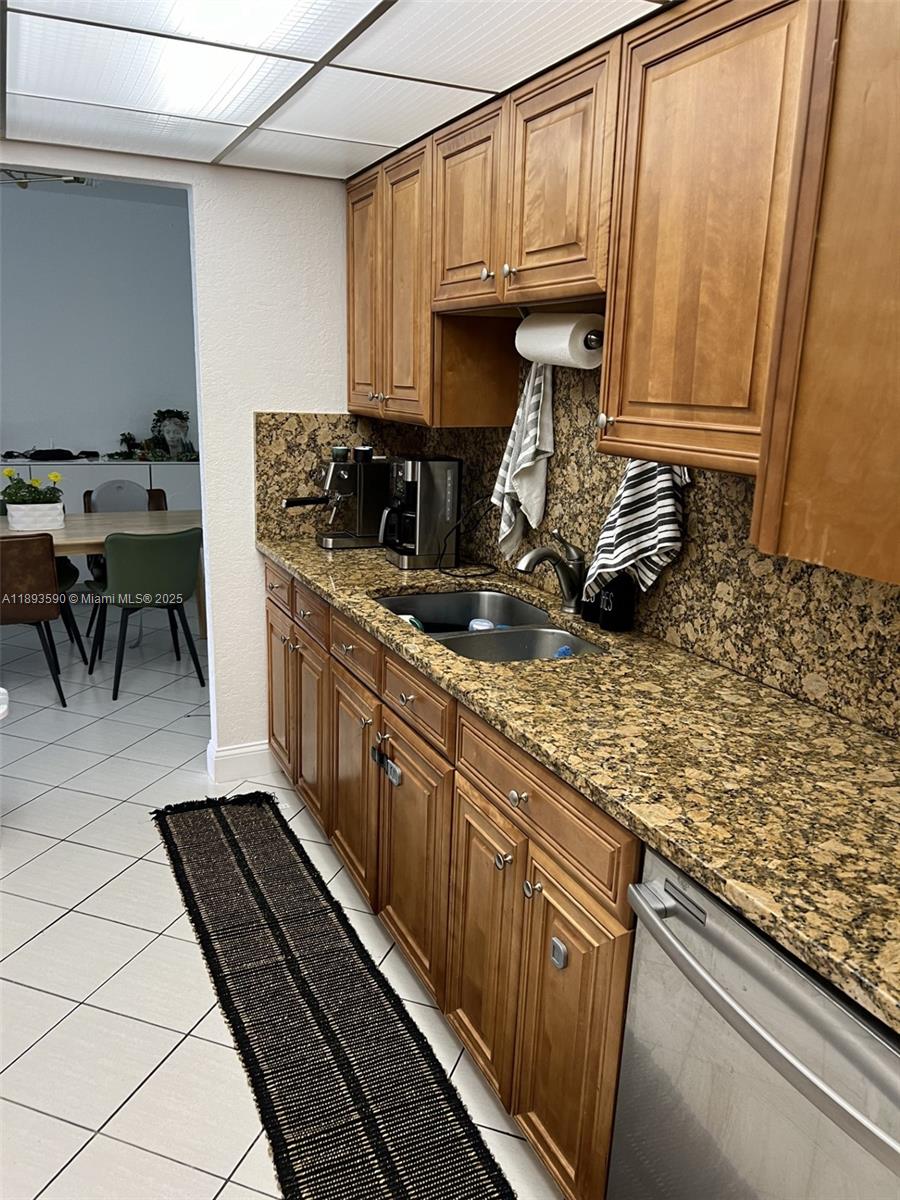 TIERRA DEL MAR CONDO - Residential