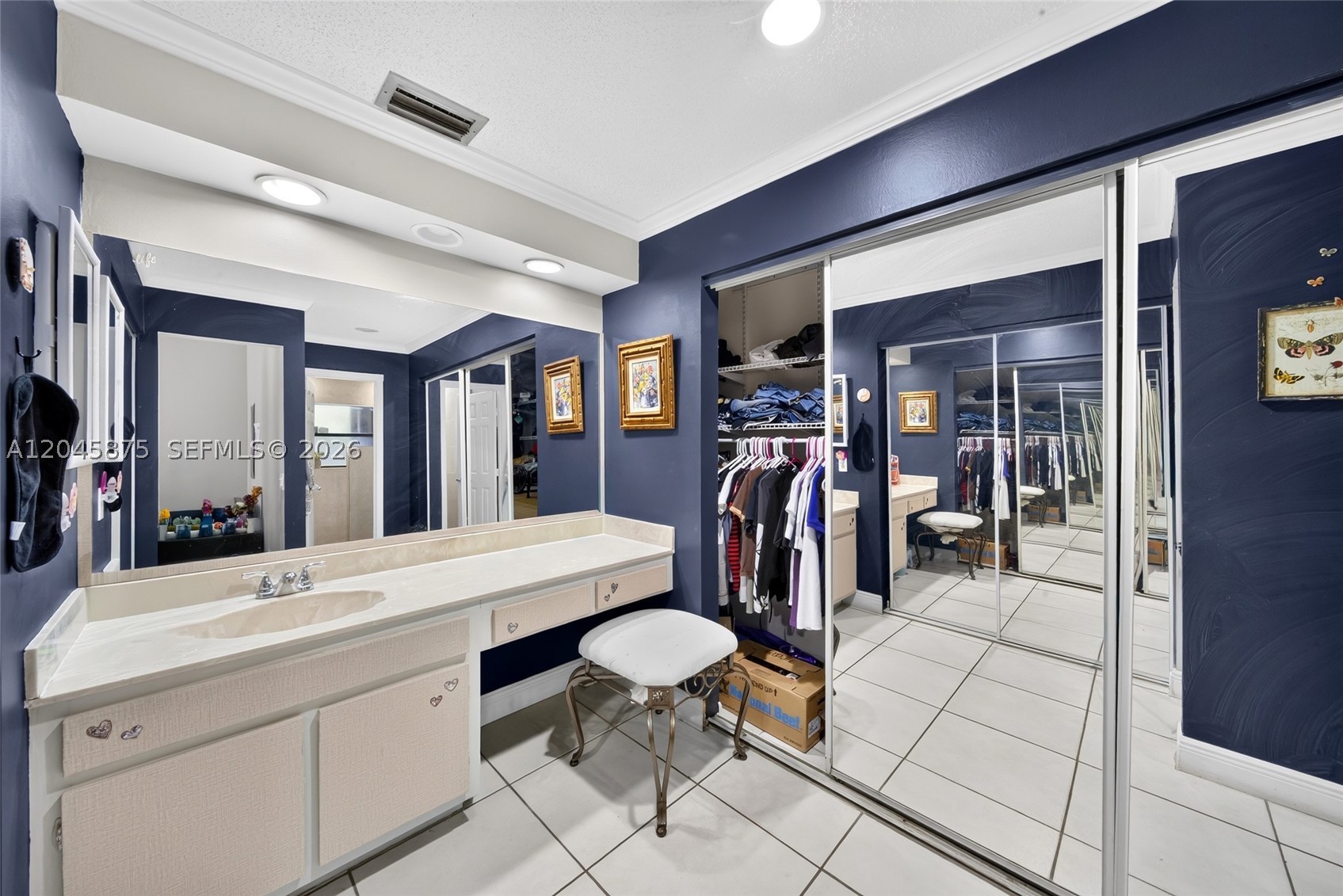 LAKES OF THE MEADOW SEC 1 - Residential