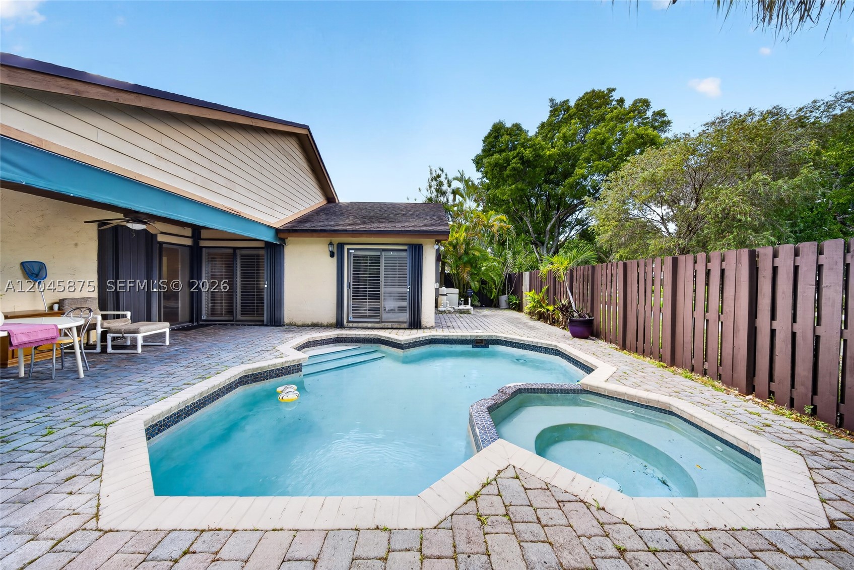 LAKES OF THE MEADOW SEC 1 - Residential