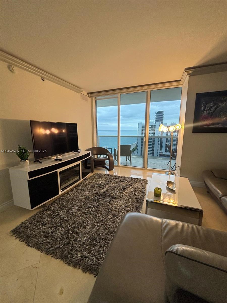 BEACH CLUB TWO CONDO - Residential Lease