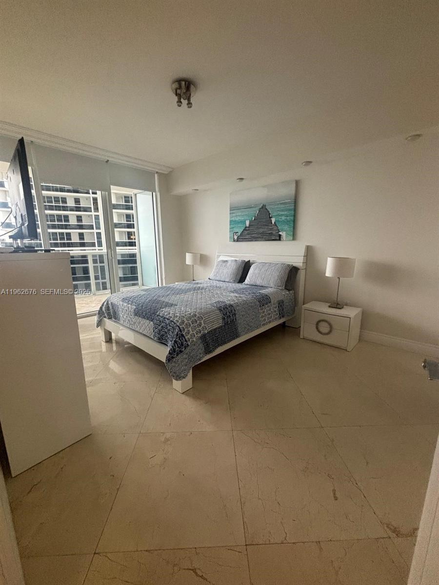 BEACH CLUB TWO CONDO - Residential Lease