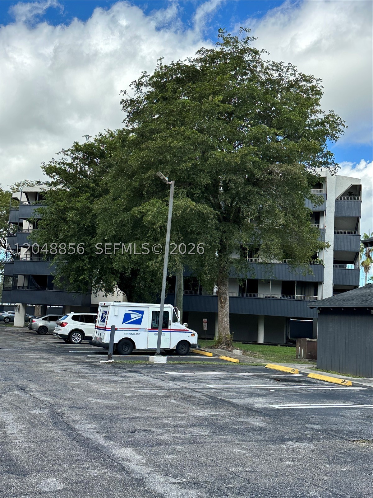 PARKWAY GROVE CONDO PART - Residential Lease