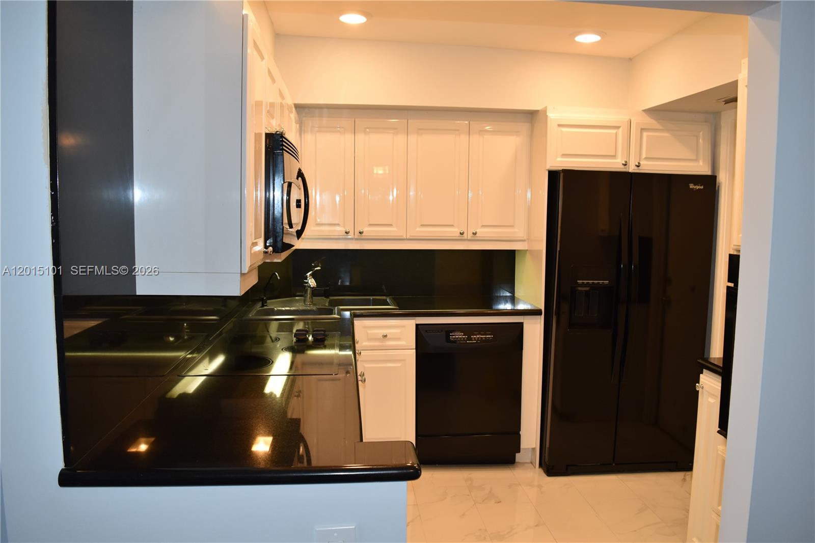 MIDDLE RIVER TOWER CONDO - Residential