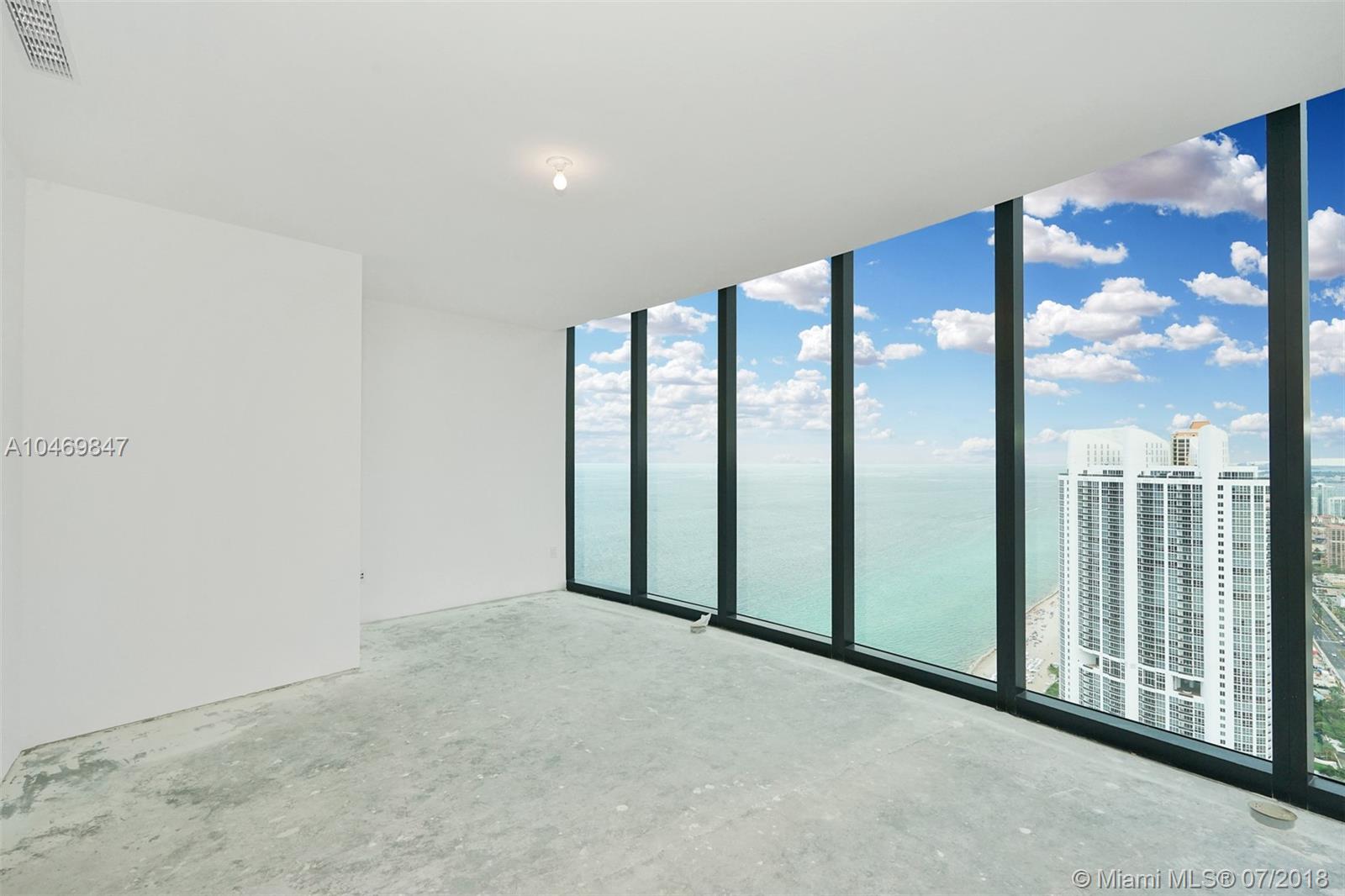 18555 COLLINS AVENUE COND - Residential