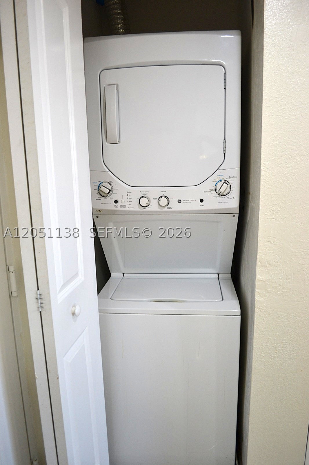 WATERVIEW CONDO - Residential Lease
