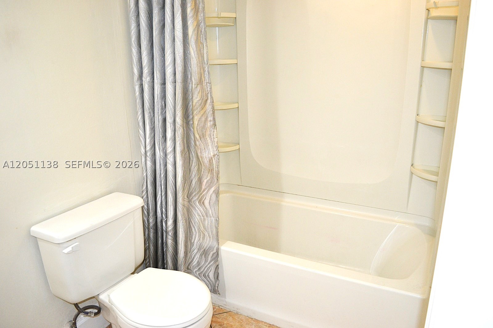 WATERVIEW CONDO - Residential Lease