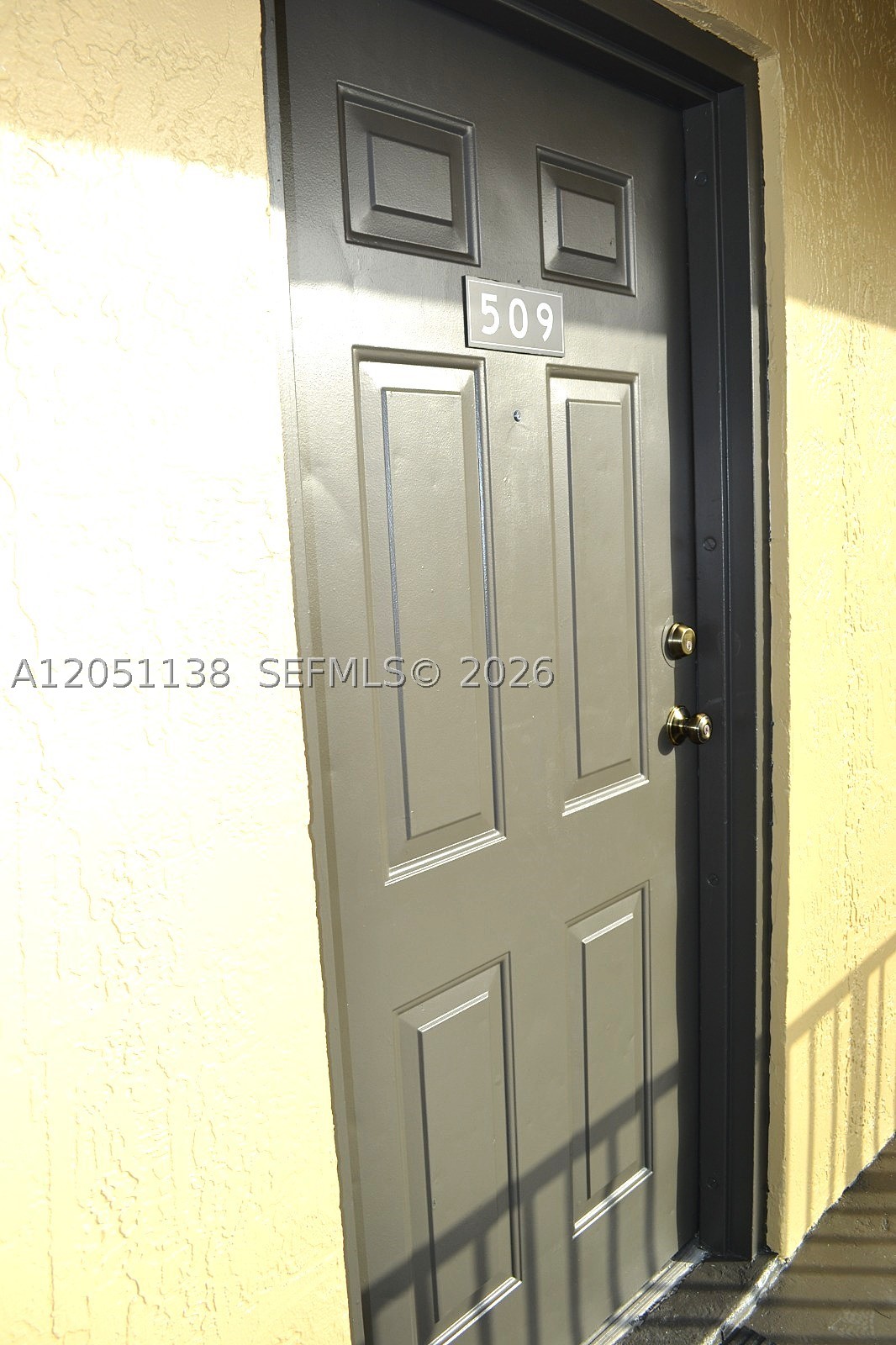 WATERVIEW CONDO - Residential Lease