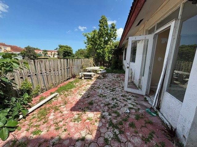 ARBORGATE PATIO HOMES - Residential