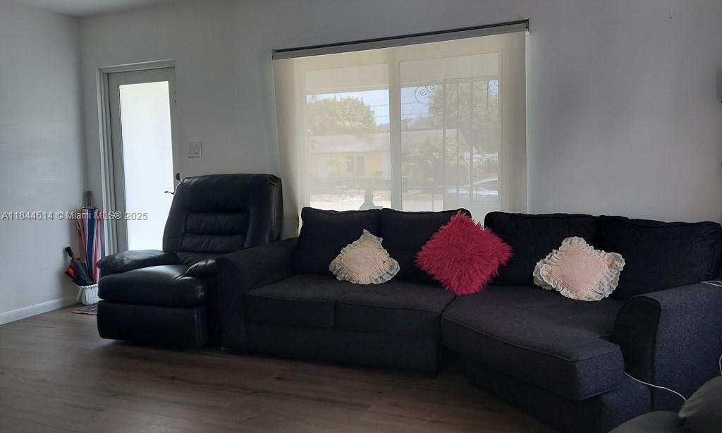 HIALEAH HEIGHTS - Residential