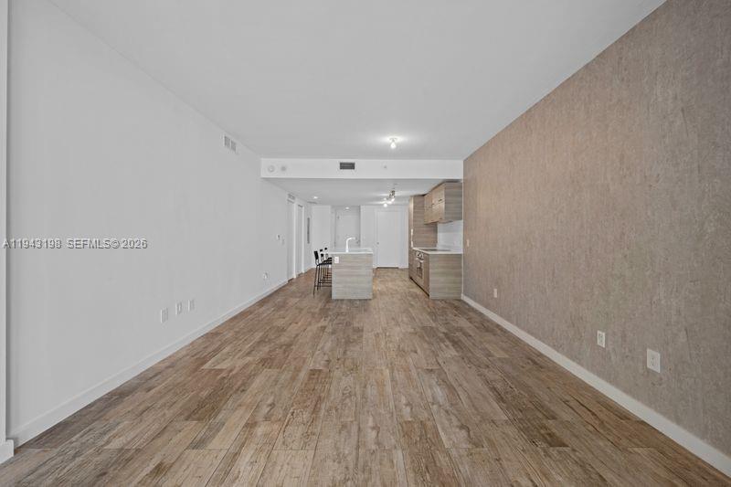 PARAISO BAY CONDO - Residential
