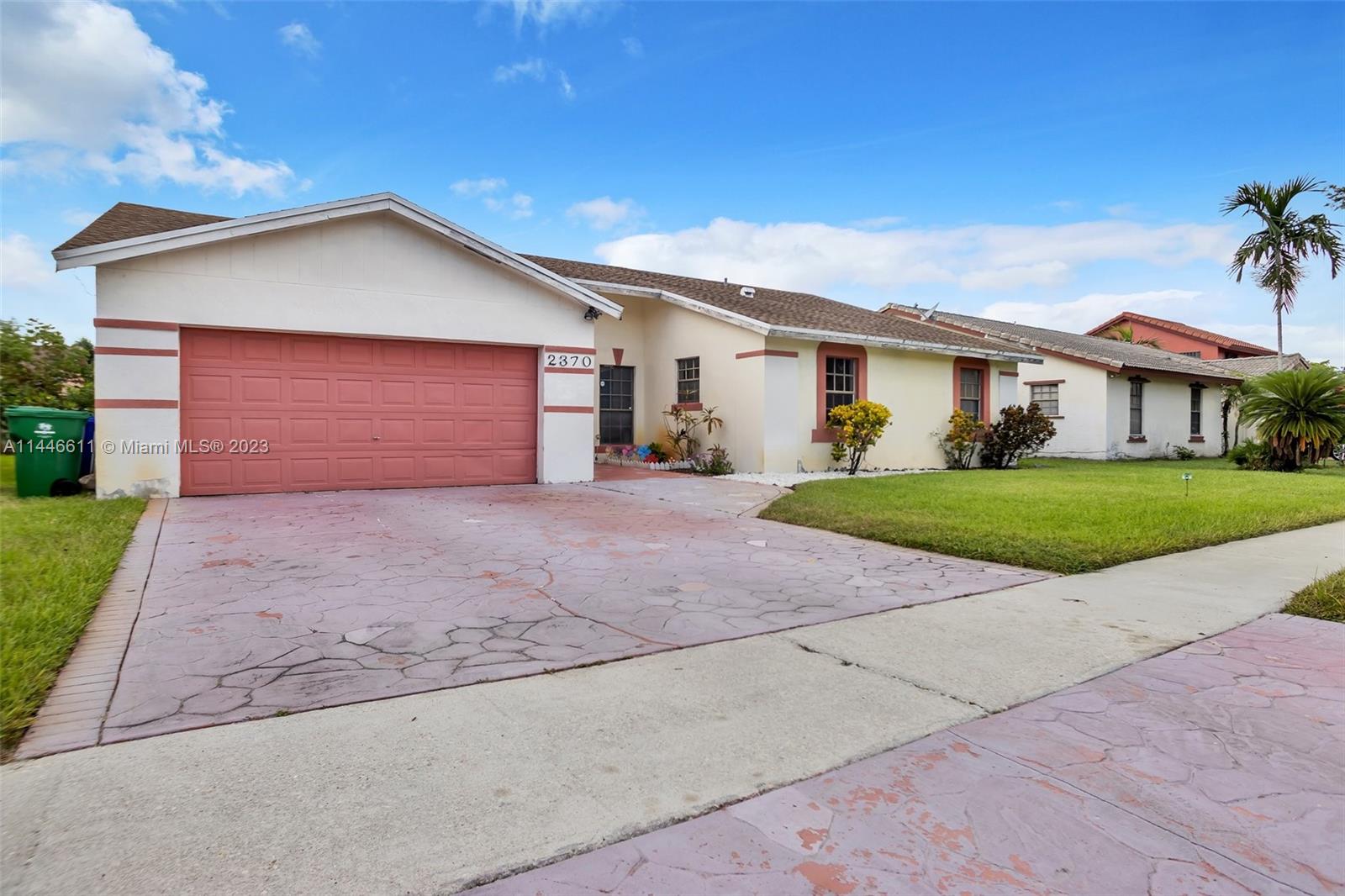 HOMES OF LAKE MIRAMAR - Residential