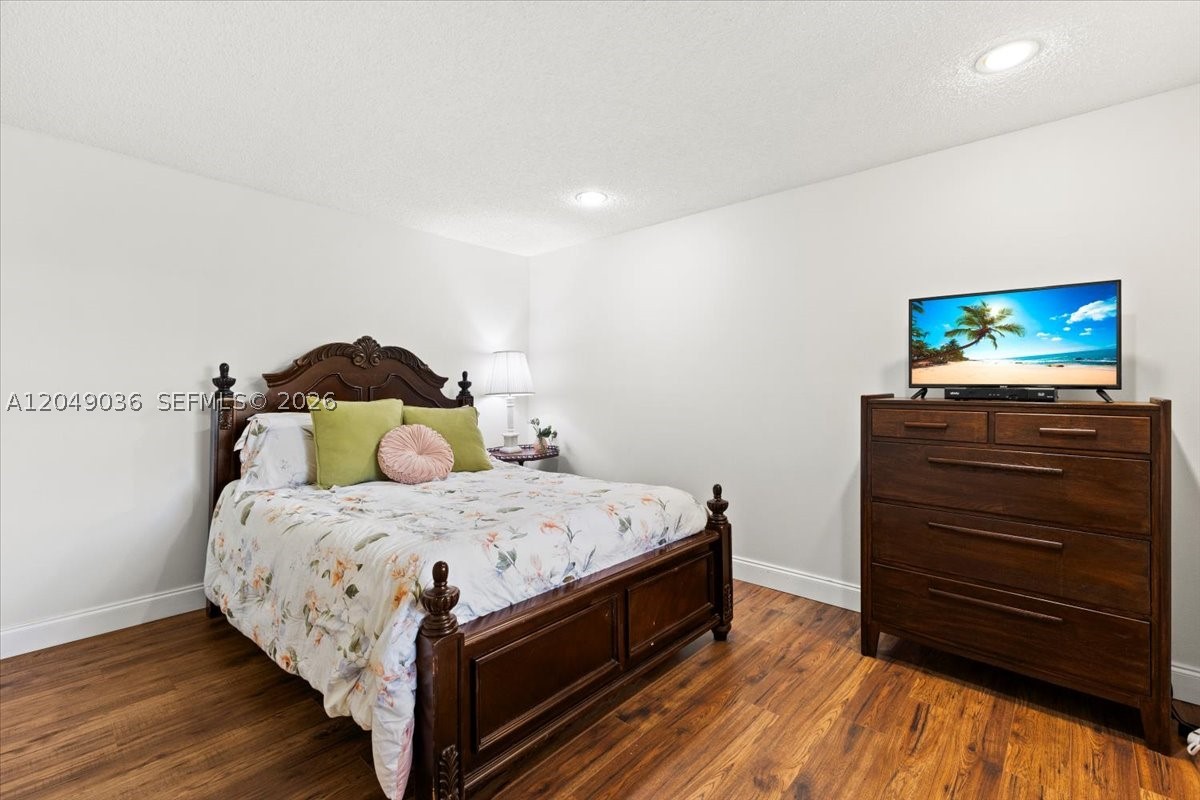 RAINBERRY BAY SEC 1 - Residential
