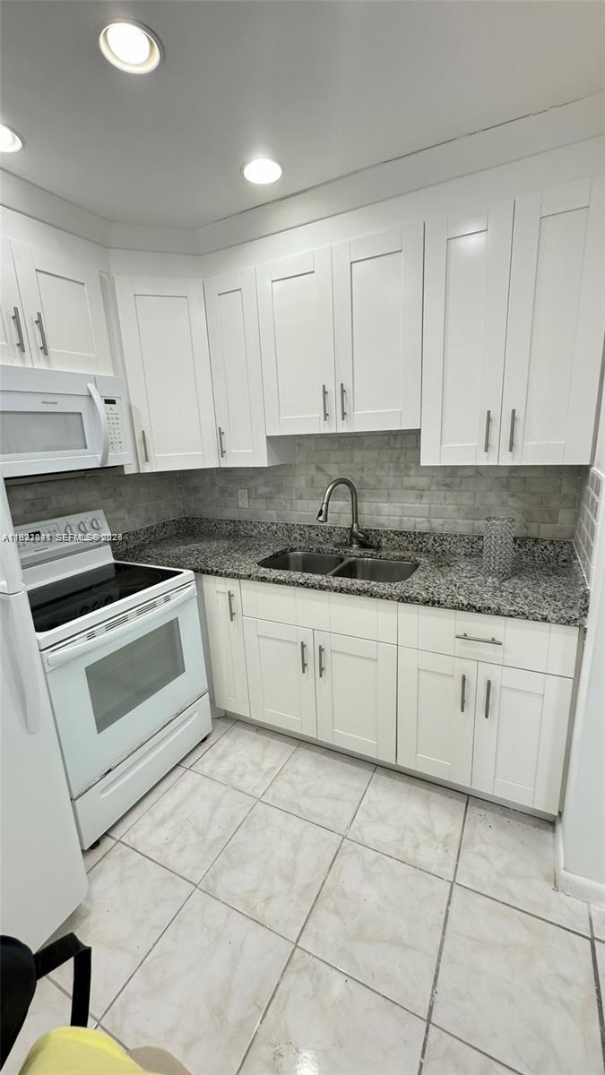 COVENTRY CONDO - Residential