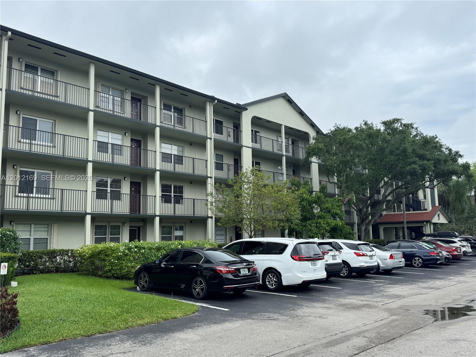HAWTHORNE AT CENTURY VILL - Residential