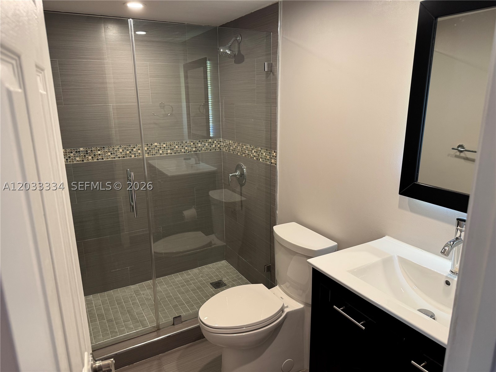 TERRA BELLA - Residential Lease
