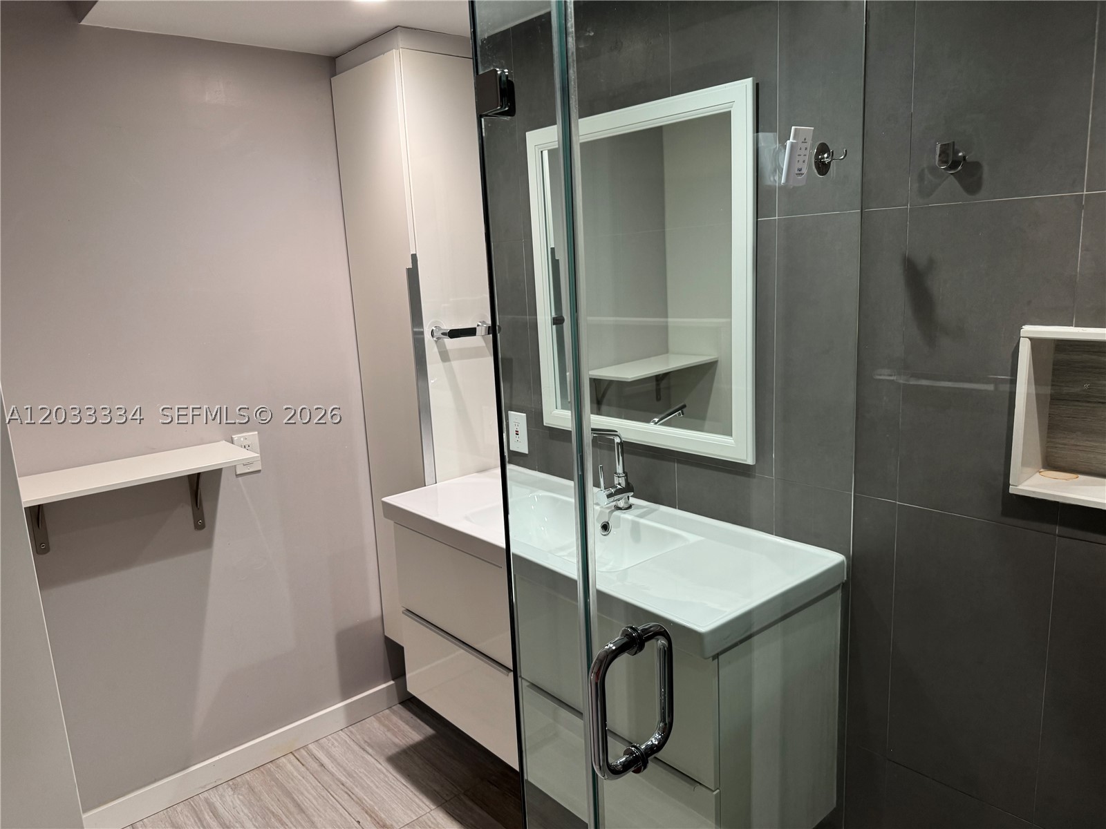 TERRA BELLA - Residential Lease