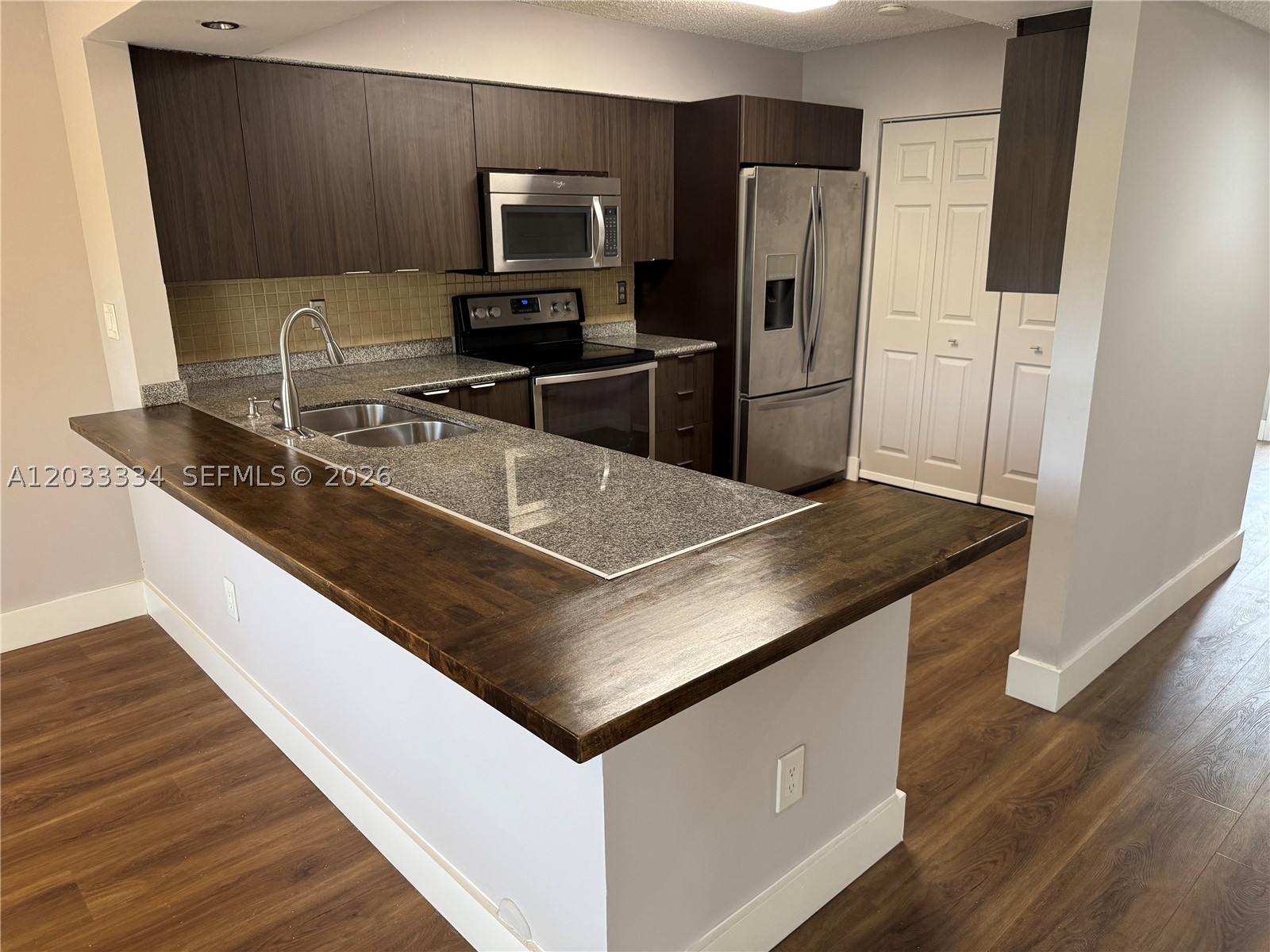 TERRA BELLA - Residential Lease