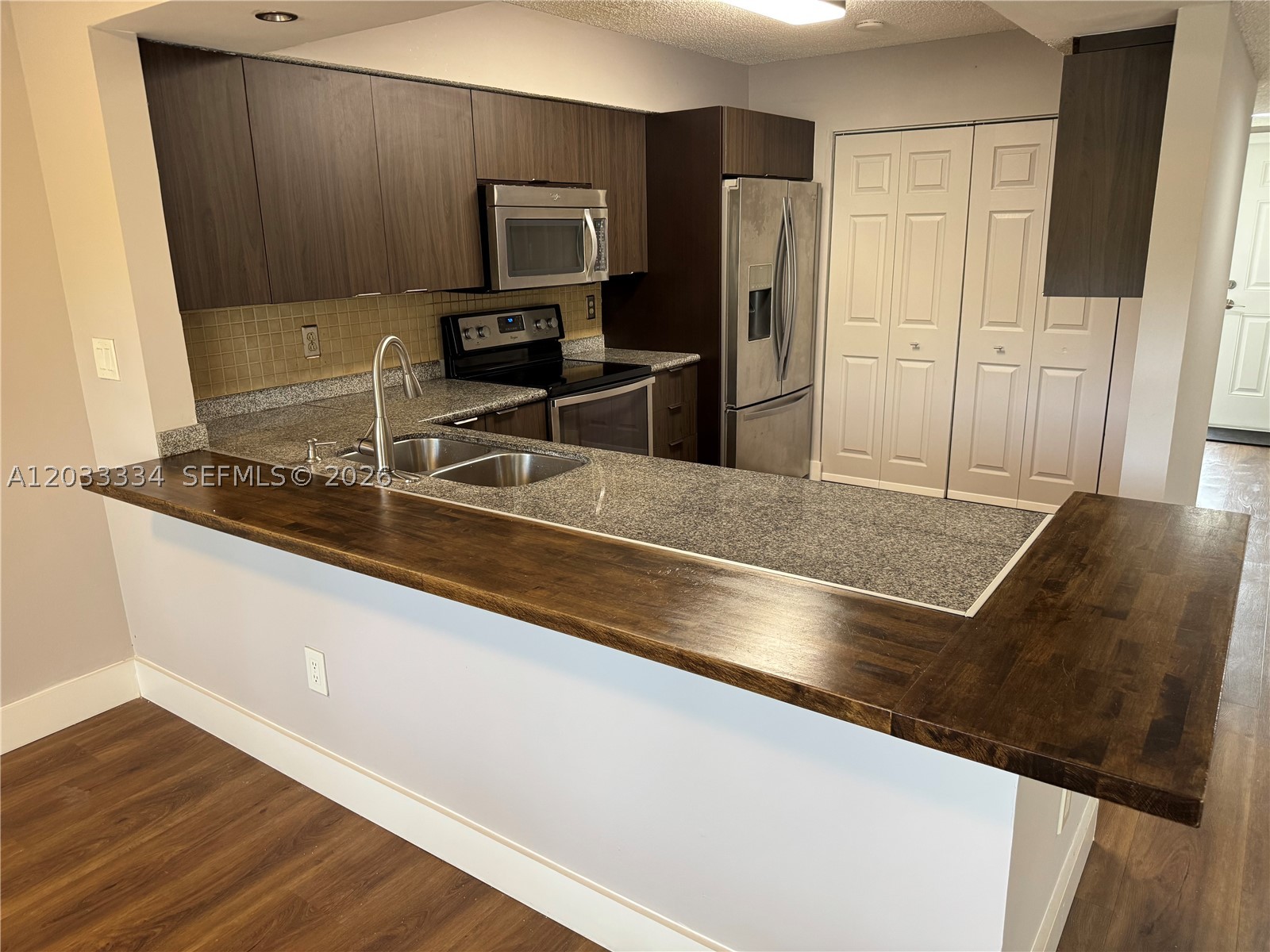 TERRA BELLA - Residential Lease