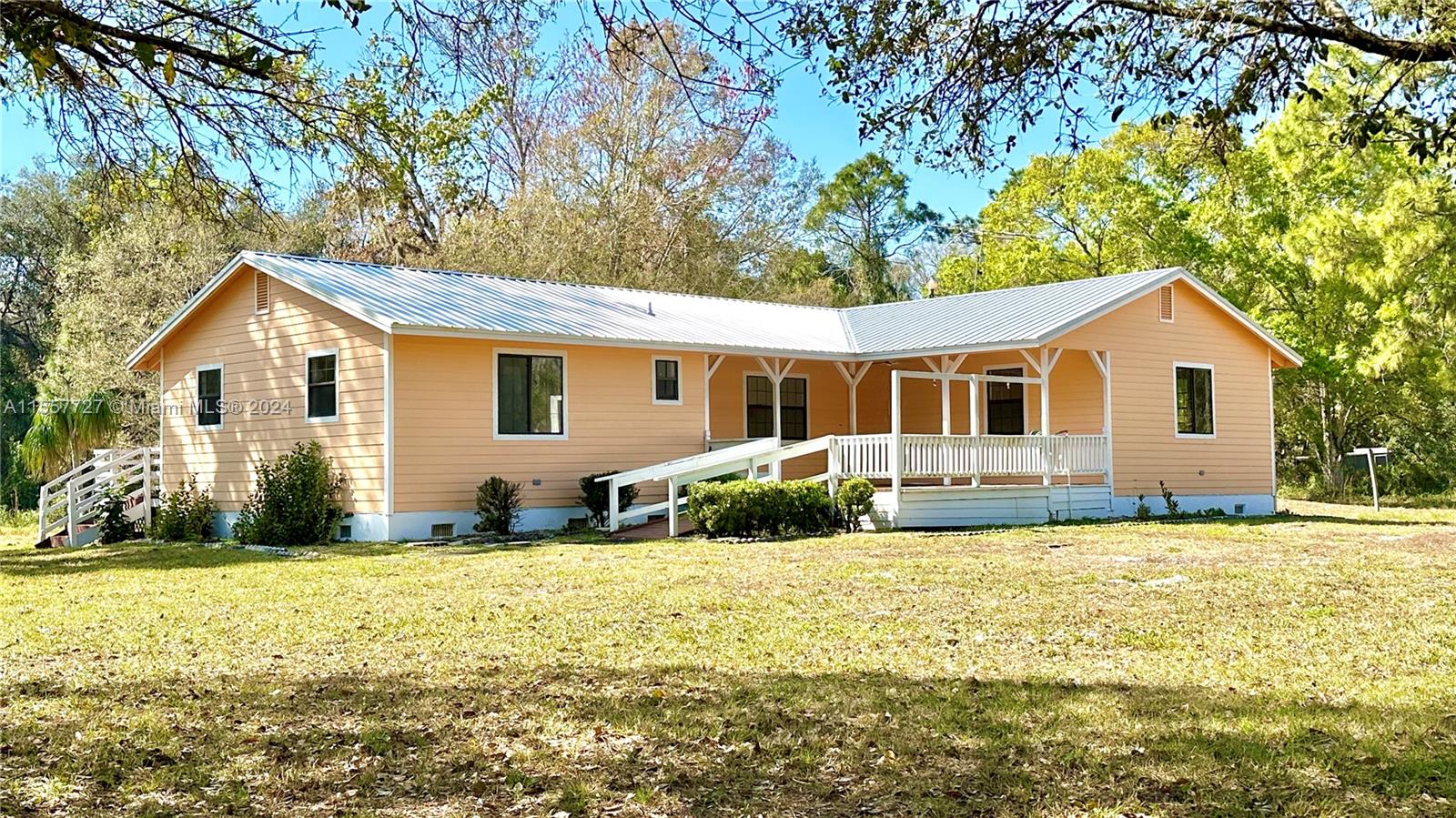 LAKE MONTAZA ESTATES - Residential