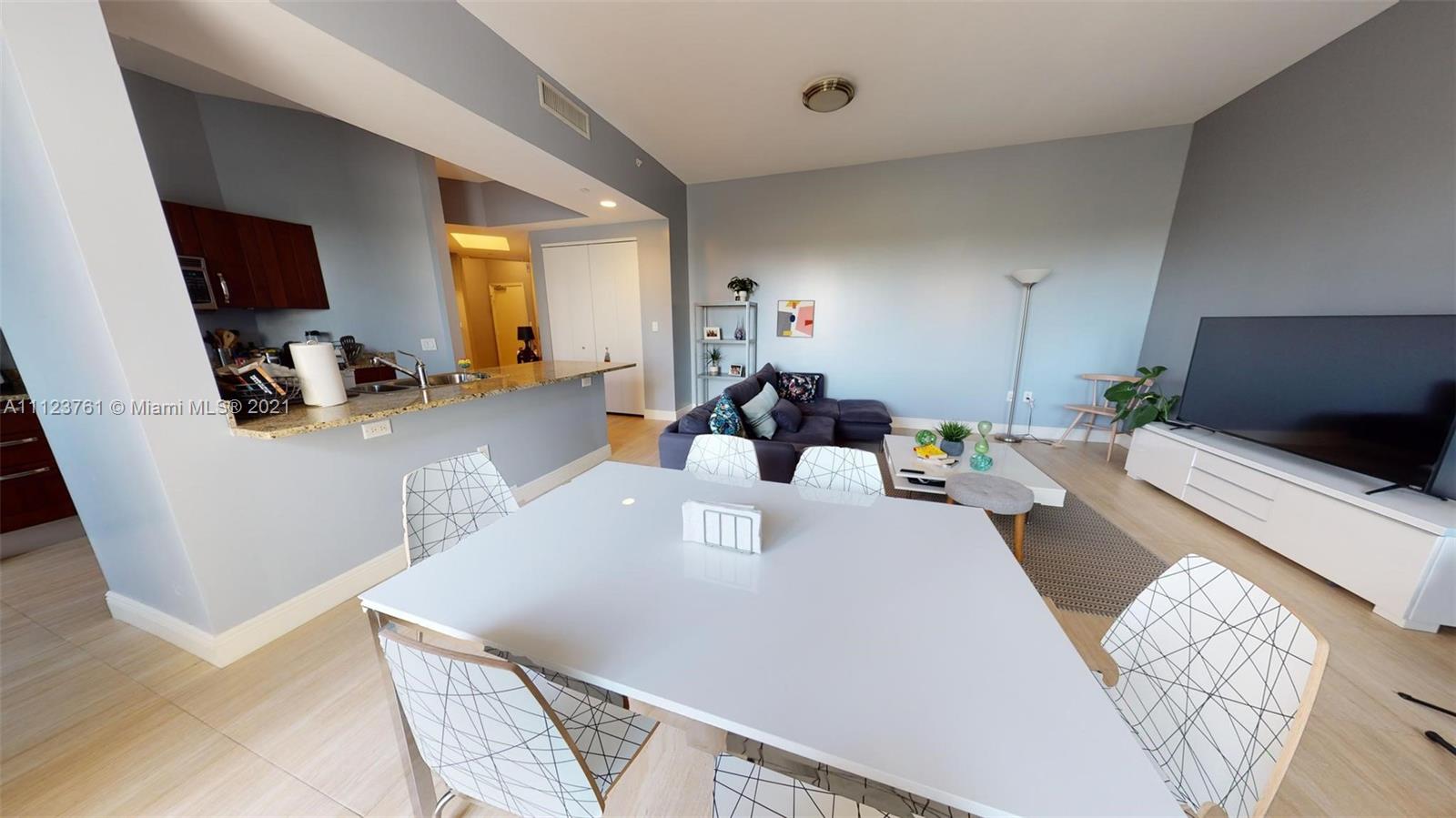 TURNBERRY VLG NO TOWER CO - Residential