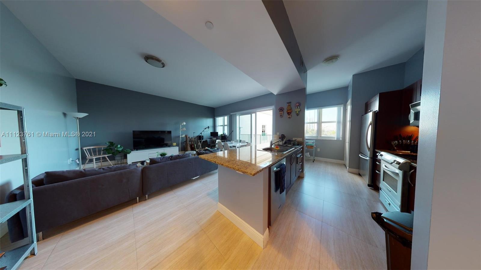 TURNBERRY VLG NO TOWER CO - Residential