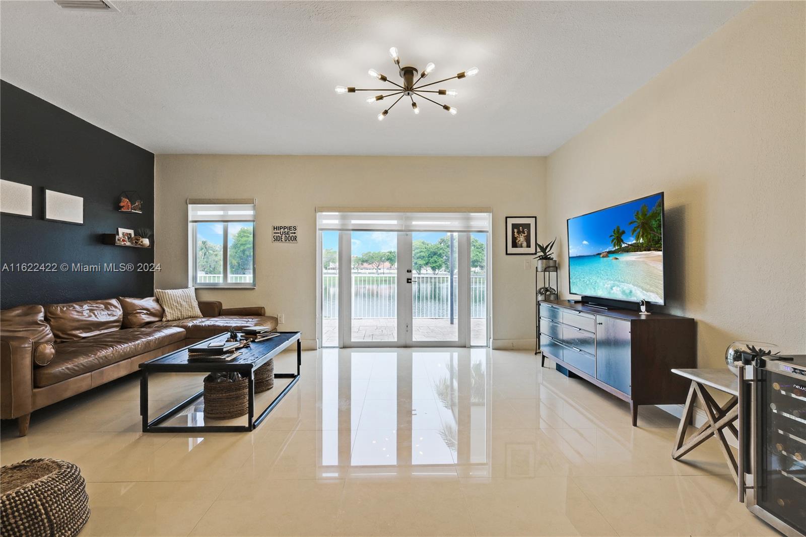 LAKES OF AVALON SEC 3 - Residential